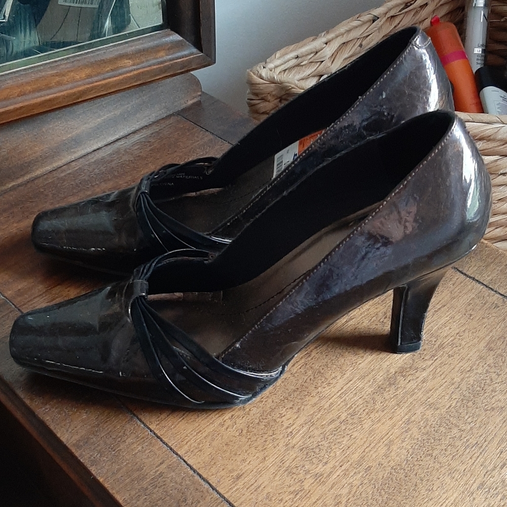 Life stride heels